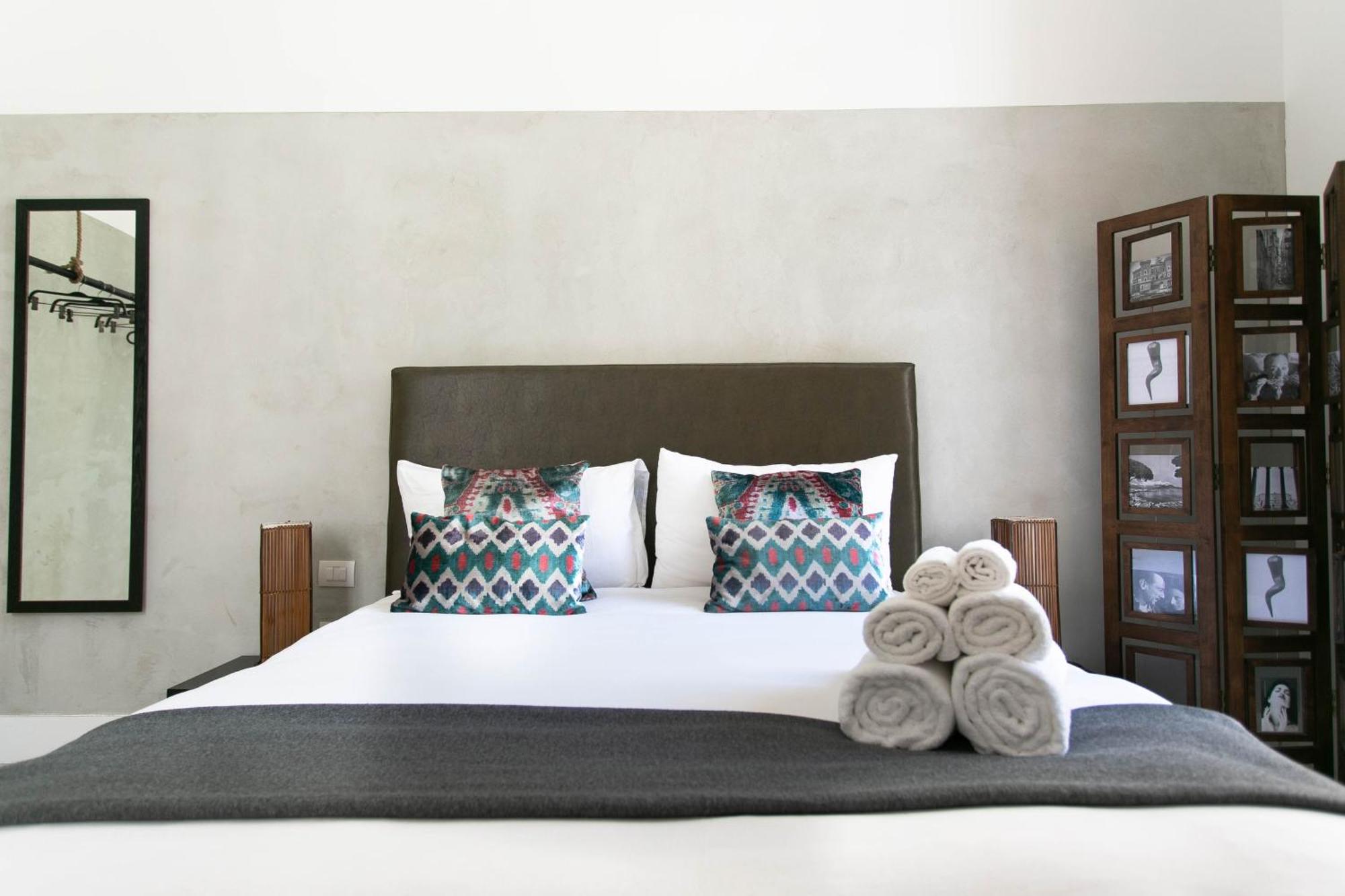 Casa Dei Mille Napoli Apartment Bagian luar foto